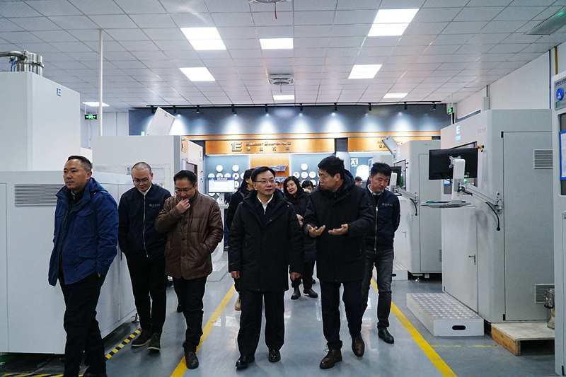 廣州市荔灣區(qū)區(qū)長譚明鶴、廣州工控副總經(jīng)理張勁泉一行蒞臨上海毅速考察交流